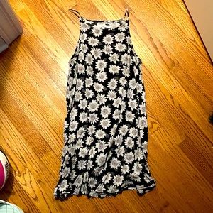 vans black and white thin flowy summer dress